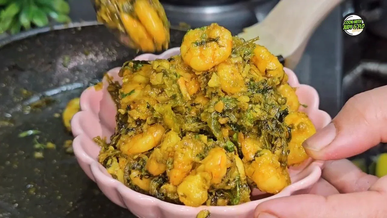Maharashtrian-style Prawns Chutney Maharashtrian-style Prawns Chutney served in a traditional bowl.
